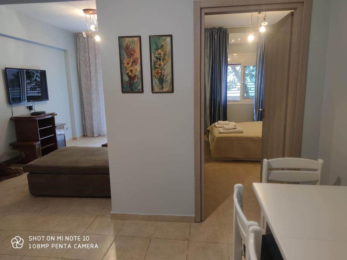 Apartment Maxim Athens Exterior photo