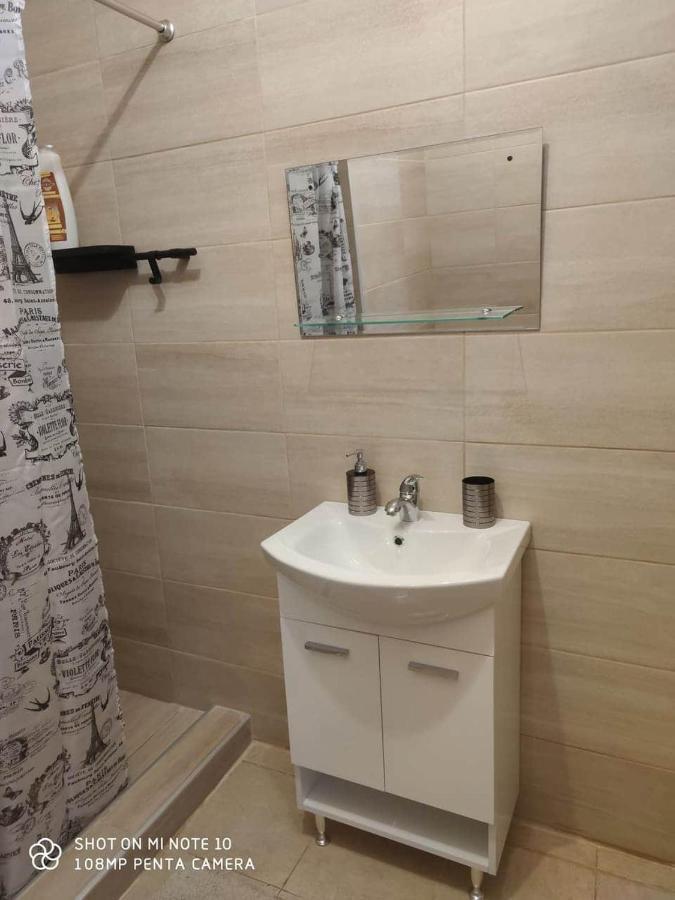 Apartment Maxim Athens Exterior photo